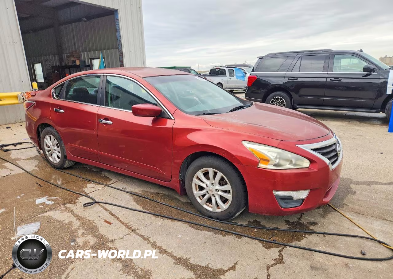 2014 Nissan Altima 2.5 S VIN:1N4AL3APXEN240729 - 4