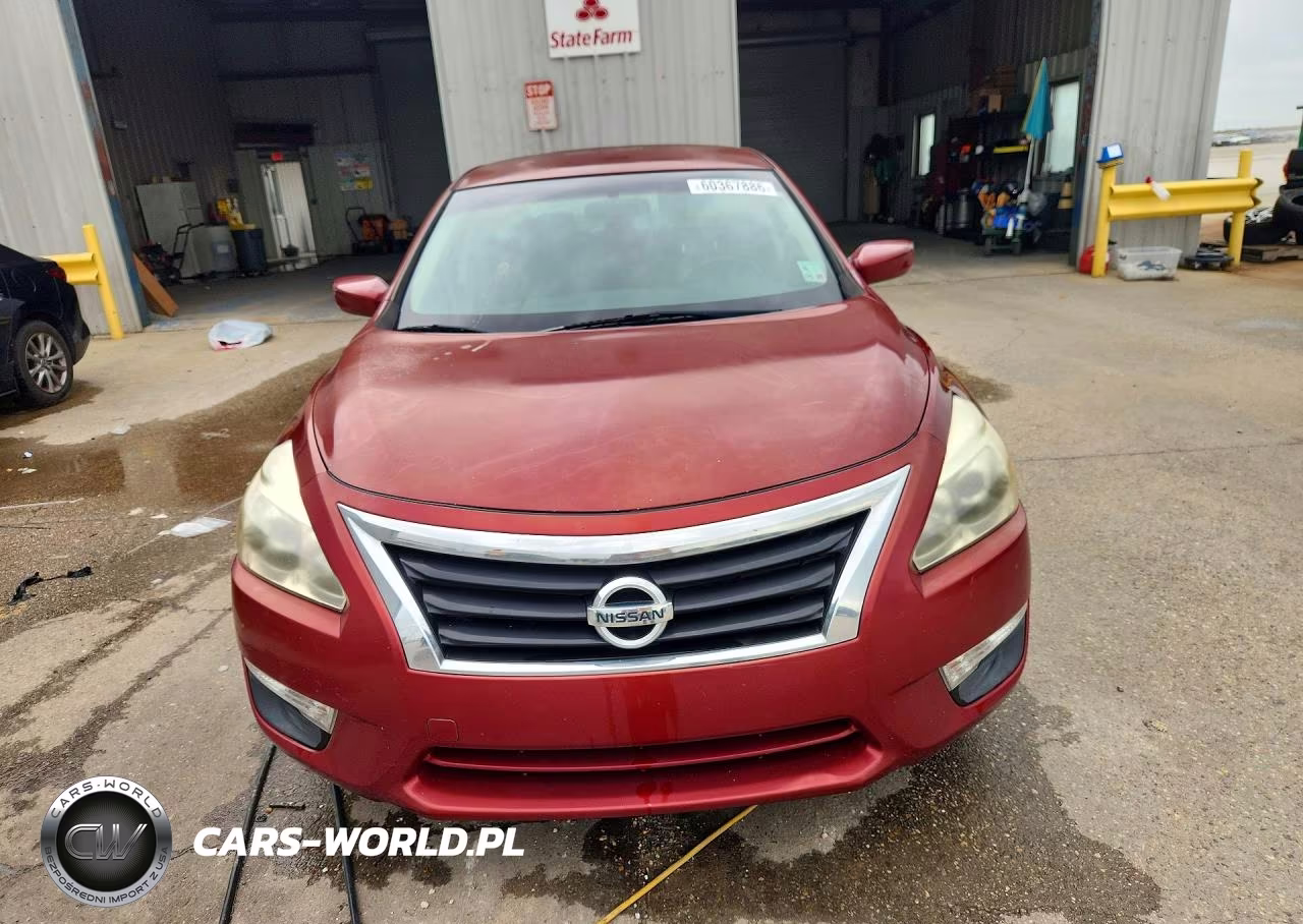 2014 Nissan Altima 2.5 S VIN:1N4AL3APXEN240729 - 5