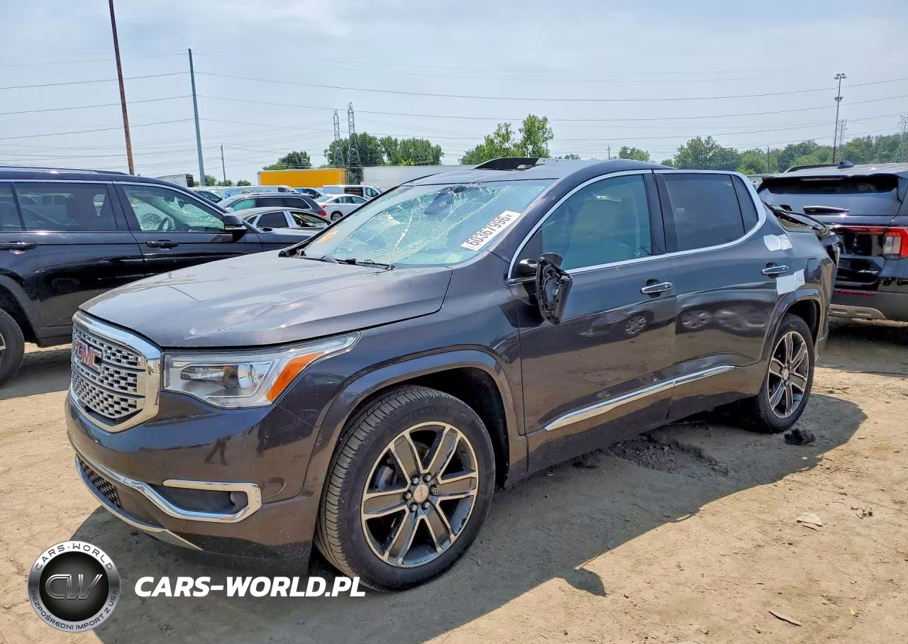 2017 GMC Acadia Denali – zdjęcie 1 z 13