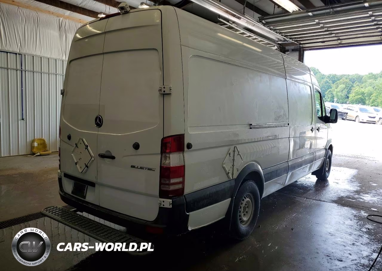 2014 Mercedes-Benz Sprinter 2500 VIN:WD3PE8DE4E5897381 - 3