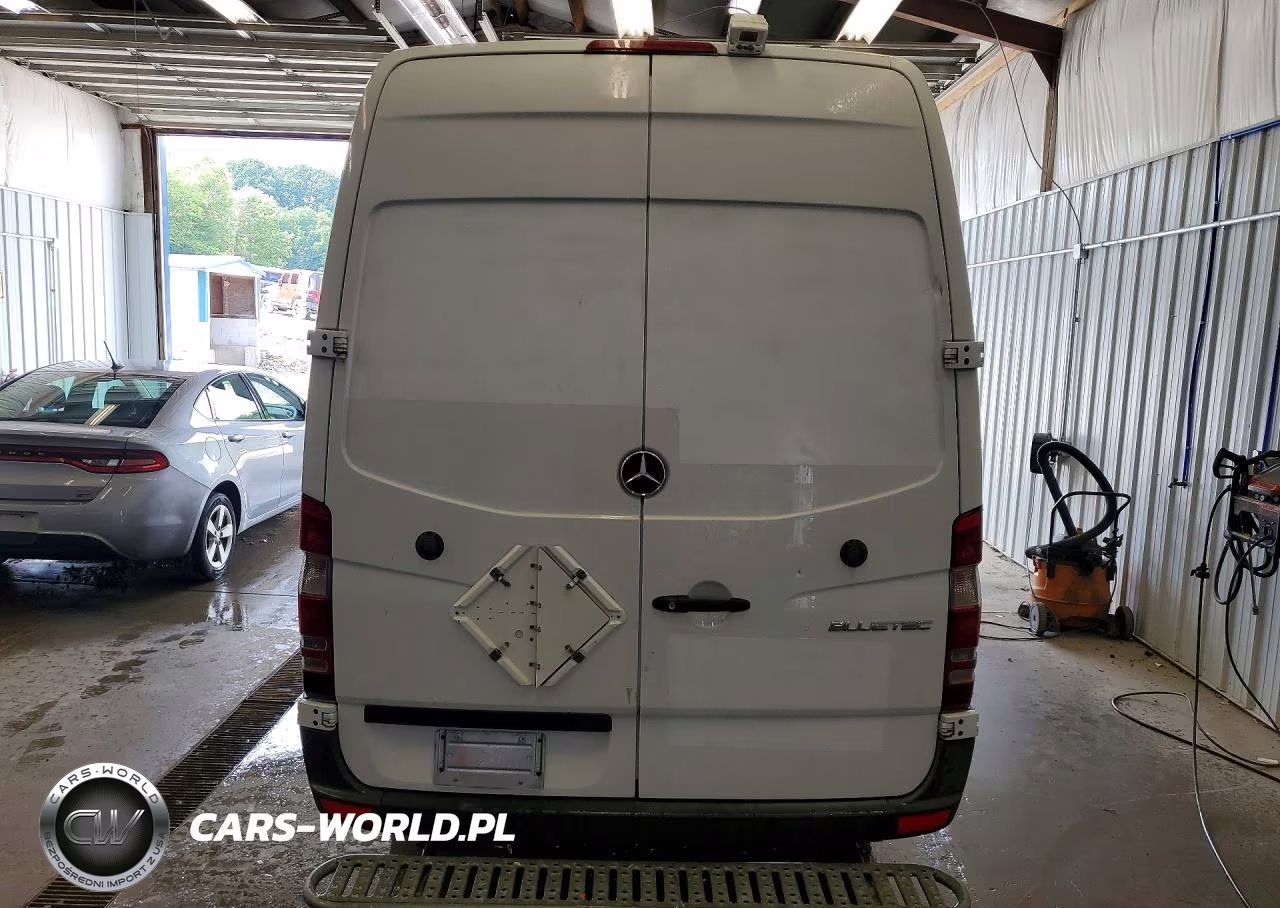 2014 Mercedes-Benz Sprinter 2500 VIN:WD3PE8DE4E5897381 - 6