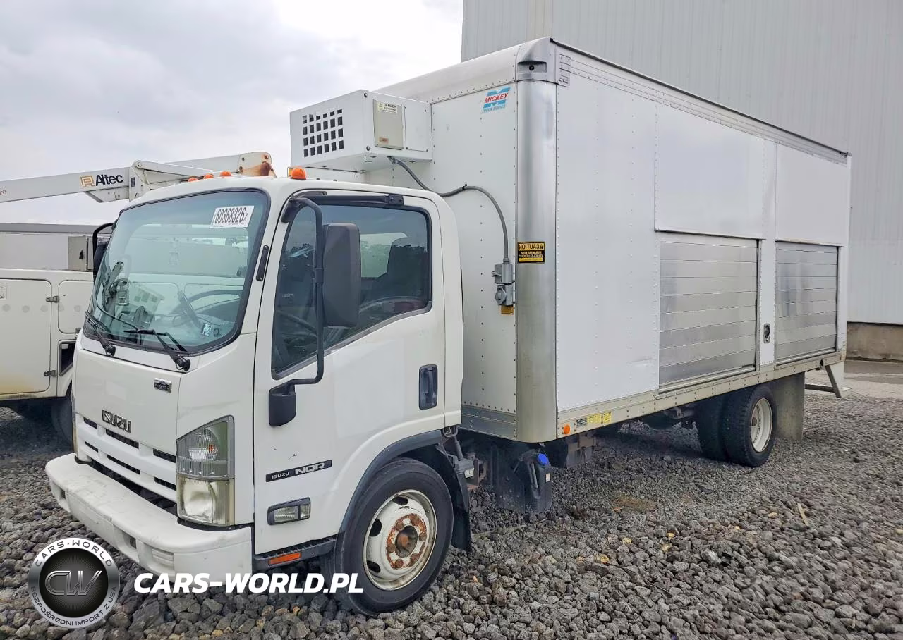 2014 Isuzu Nqr