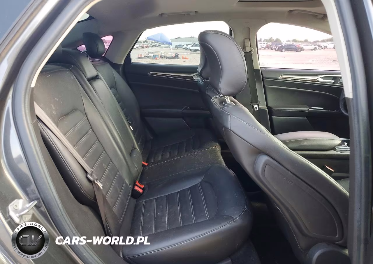 2016 Ford Fusion Se VIN:3FA6P0H91GR381883 - 10