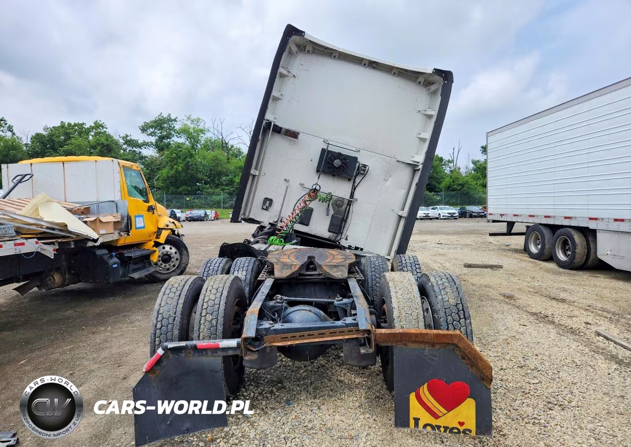 2018 Kenworth T680 Semi Truck VIN:1XKYDP9X4HJ129742 - 6