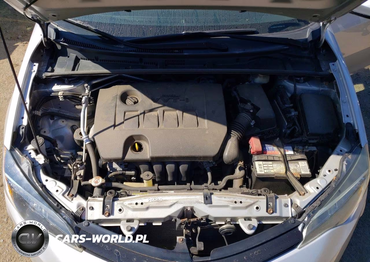 2018 Toyota Corolla Le VIN:2T1BURHE1JC965913 - 11
