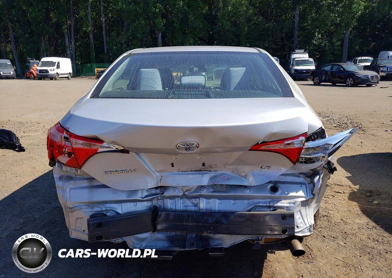 2018 Toyota Corolla Le VIN:2T1BURHE1JC965913 - 6