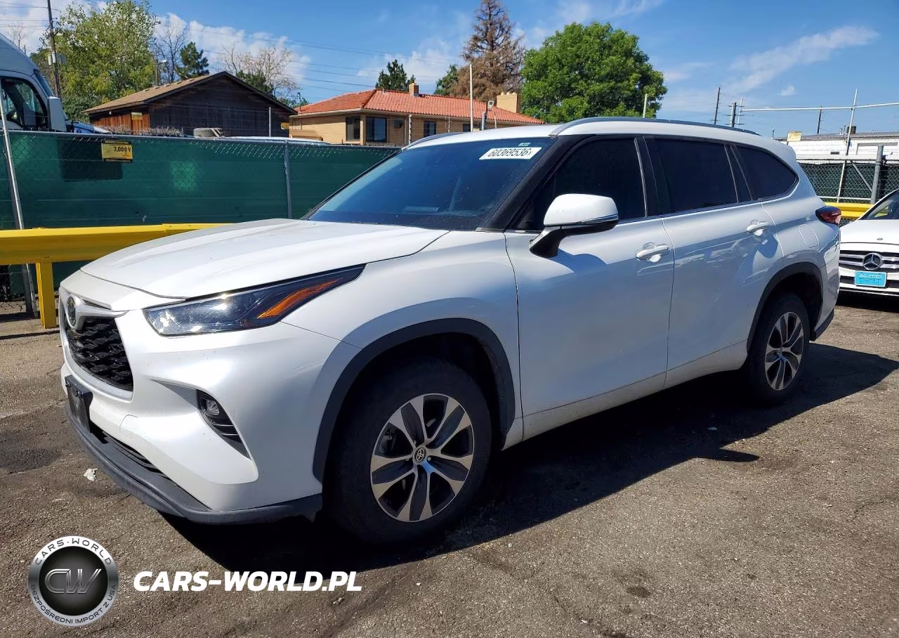 2023 Toyota Highlander Xle – zdjęcie 1 z 13