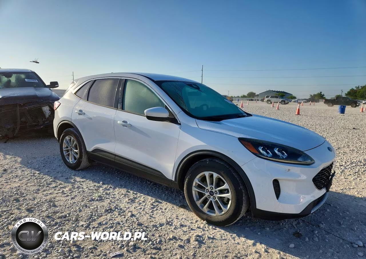 2020 Ford Escape Se VIN:1FMCU0G64LUA32096 - 4