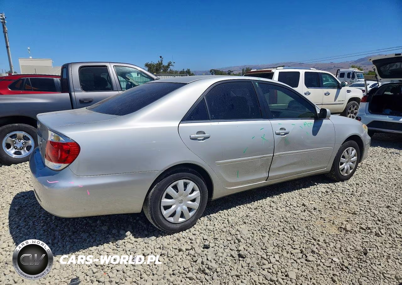 2006 Toyota Camry Le VIN:4T1BE32K76U689817 - 3