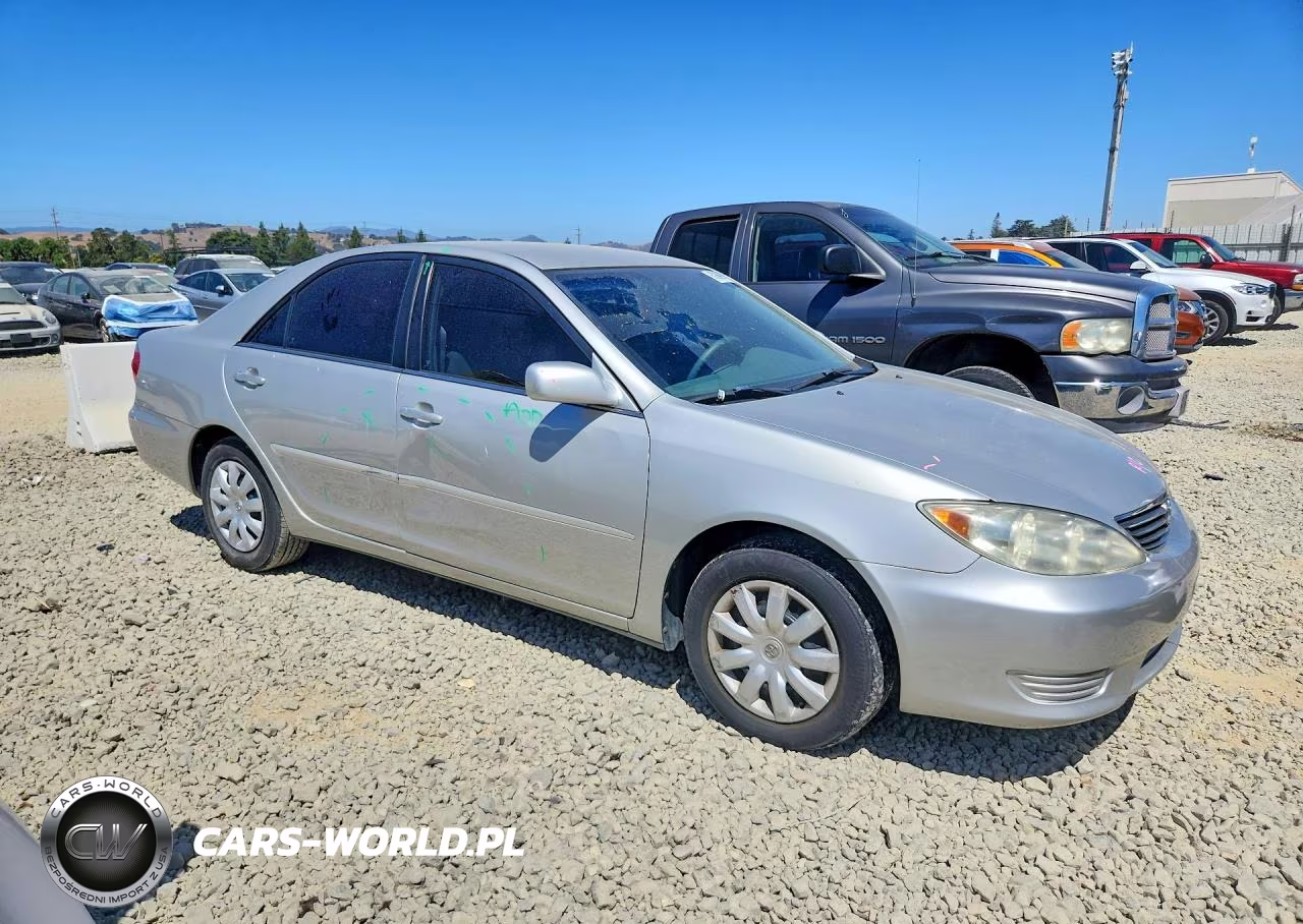 2006 Toyota Camry Le VIN:4T1BE32K76U689817 - 4