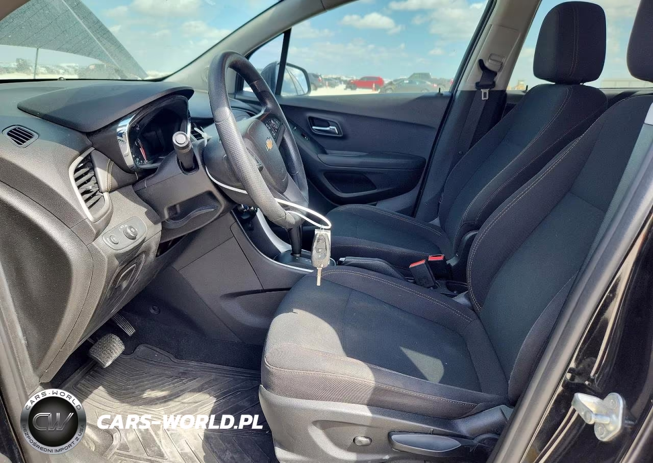 2019 Chevrolet Trax Ls VIN:3GNCJKSB1KL261669 - 7