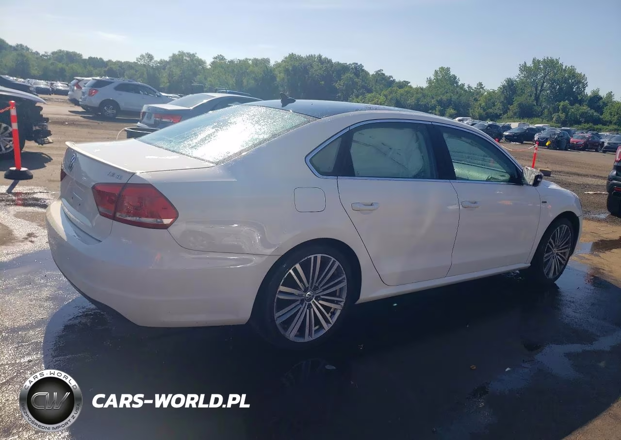 2015 Volkswagen Passat Se VIN:1VWBT7A30FC021839 - 3