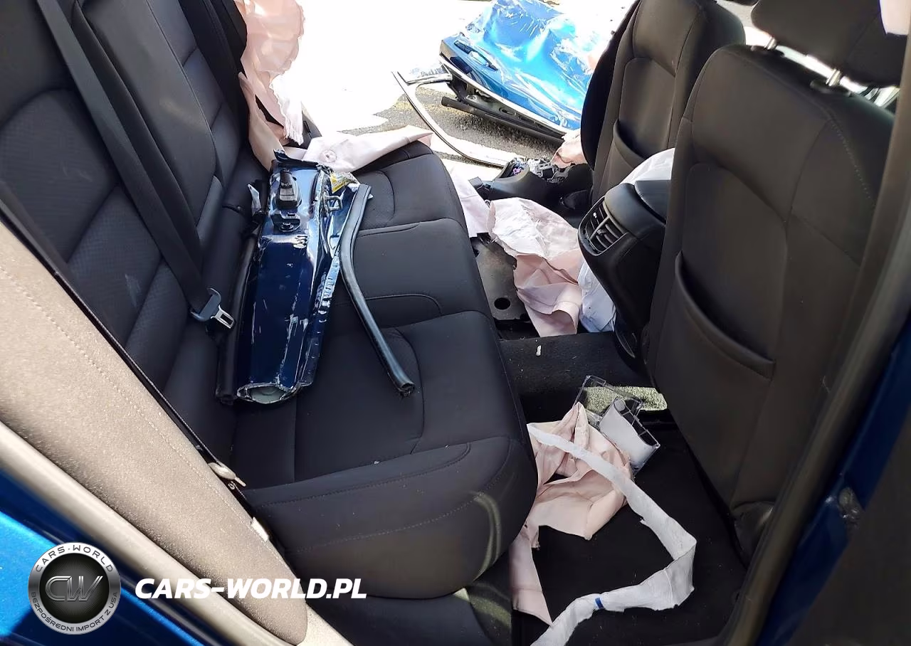 2019 Chevrolet Malibu Lt VIN:1G1ZD5ST8KF115826 - 10