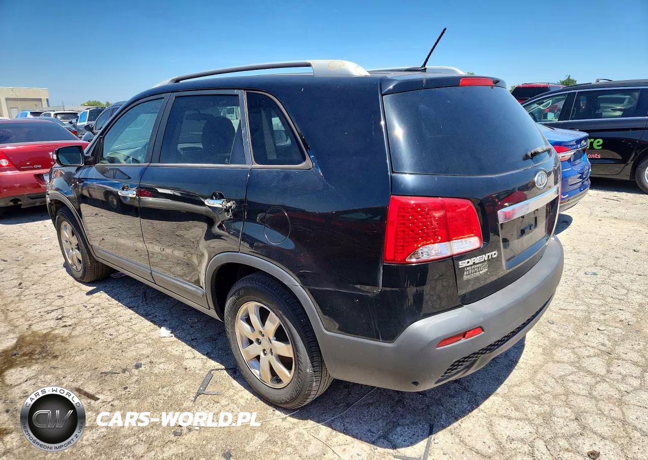 2013 Kia Sorento Lx VIN:5XYKT4A29DG311062 - 2