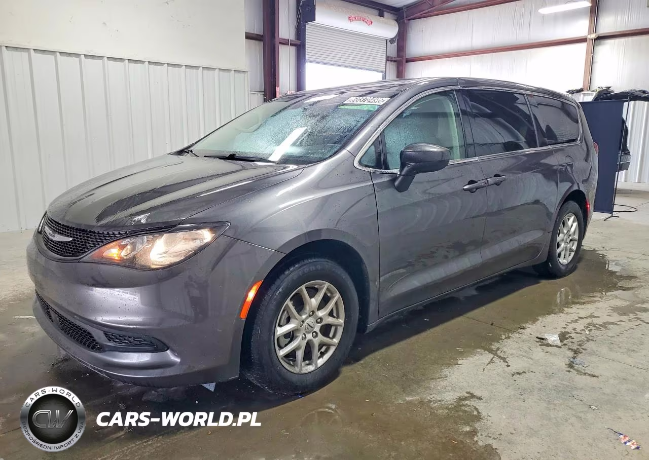 2022 Chrysler Voyager Lx VIN:2C4RC1CG2NR158138 - 1