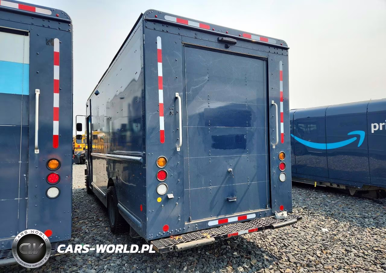 2021 Freightliner Chassis M Line Walk-In Van VIN:4UZAC2GA8MCMM9299 - 2