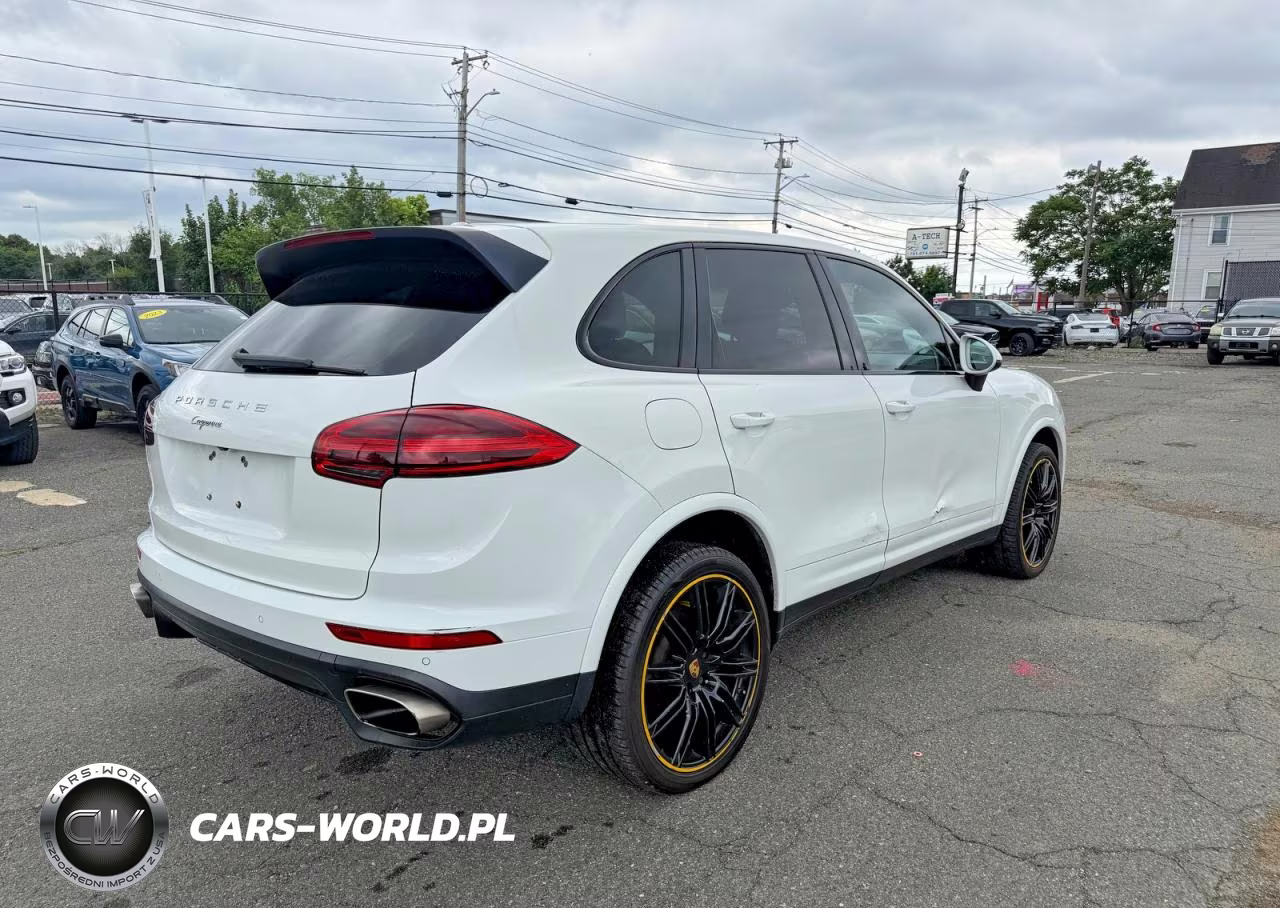2018 Porsche Cayenne VIN:WP1AA2A21JKA02261 - 4