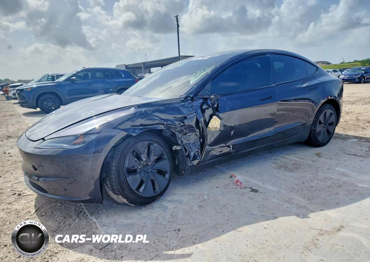 2025 Tesla Model 3 – zdjęcie 1 z 12
