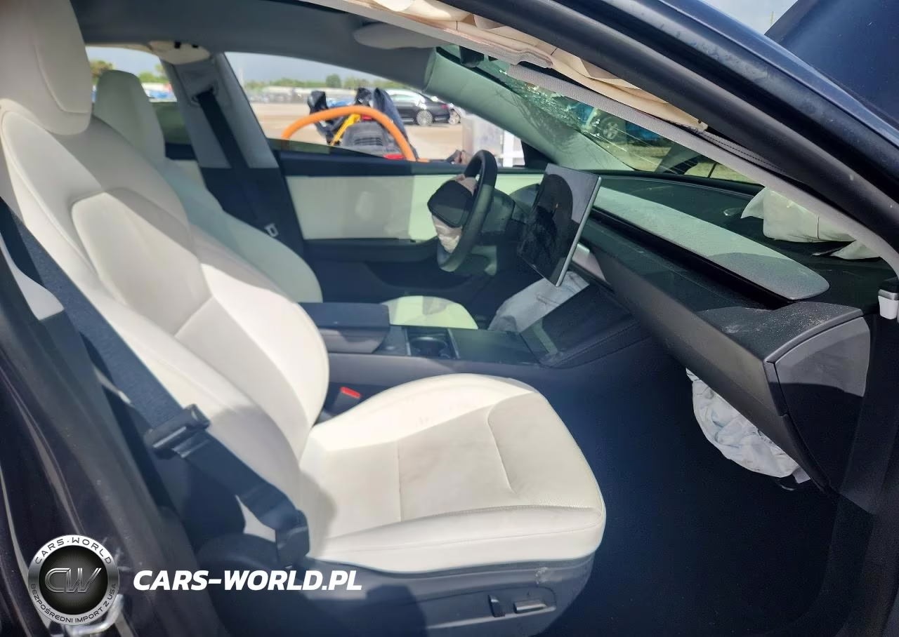 2025 Tesla Model 3 VIN:5YJ3E1EA1SF996645 - 7