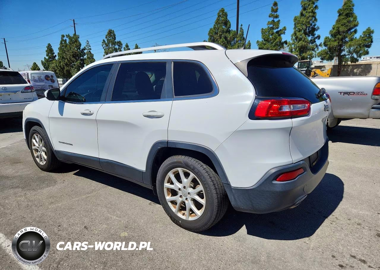 2017 Jeep Cherokee Latitude VIN:1C4PJLCB9HW667989 - 2