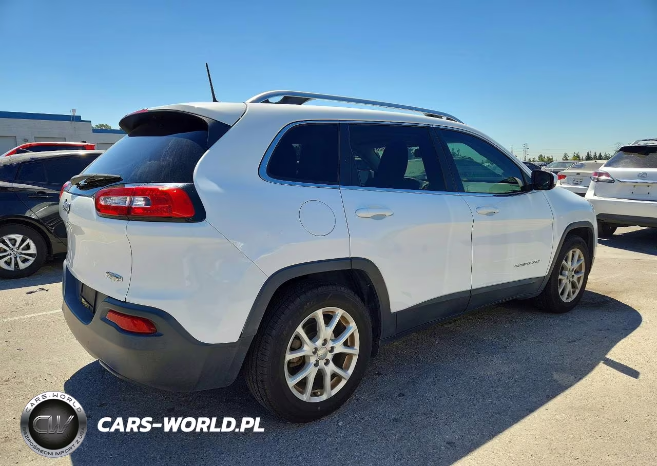 2017 Jeep Cherokee Latitude VIN:1C4PJLCB9HW667989 - 3