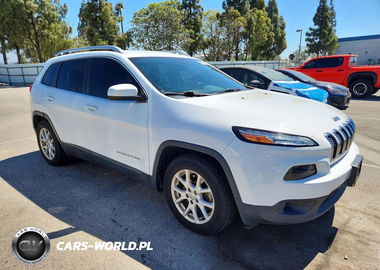 2017 Jeep Cherokee Latitude VIN:1C4PJLCB9HW667989 - 4