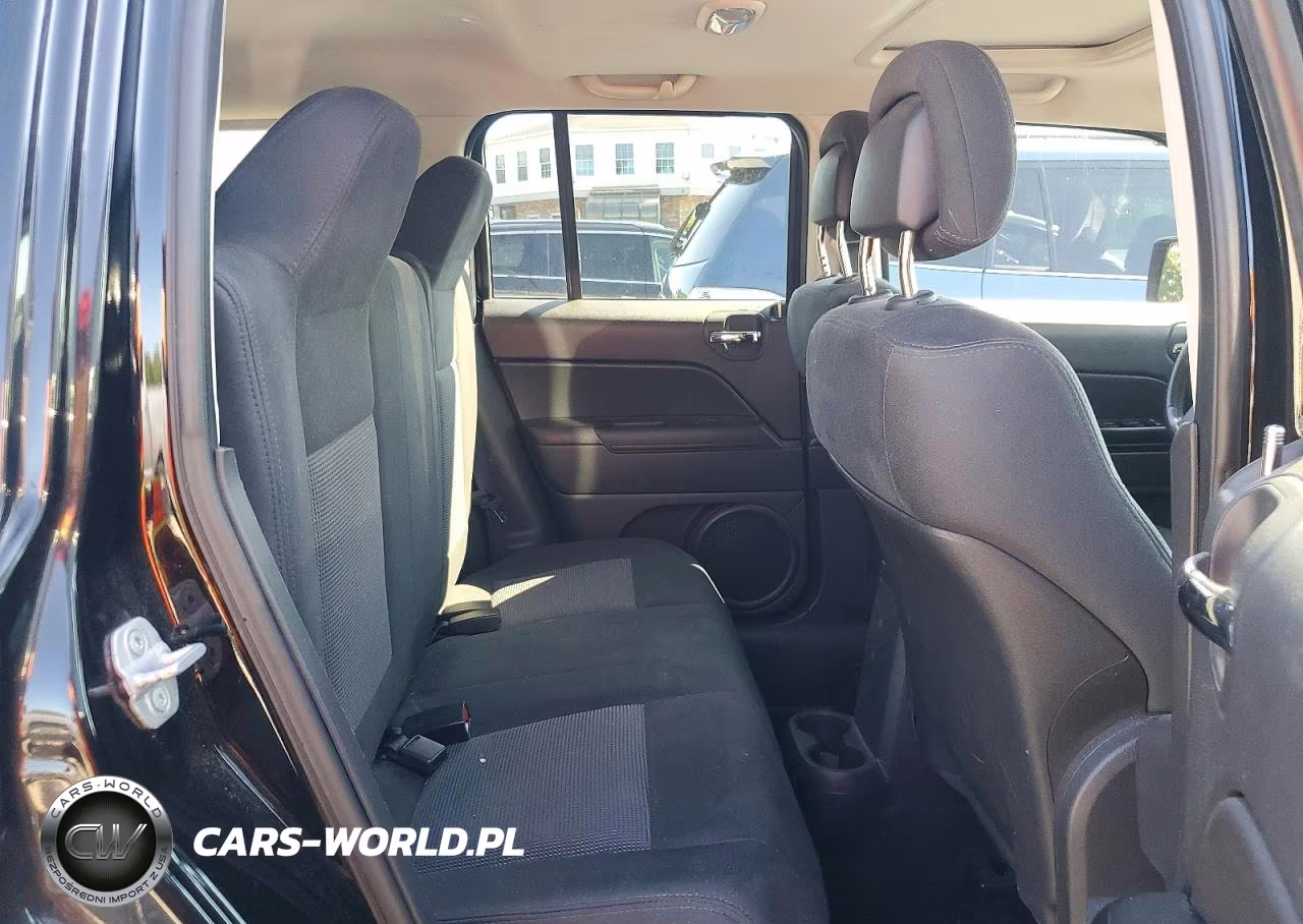 2013 Jeep Patriot Latitude VIN:1C4NJRFB7DD212571 - 11