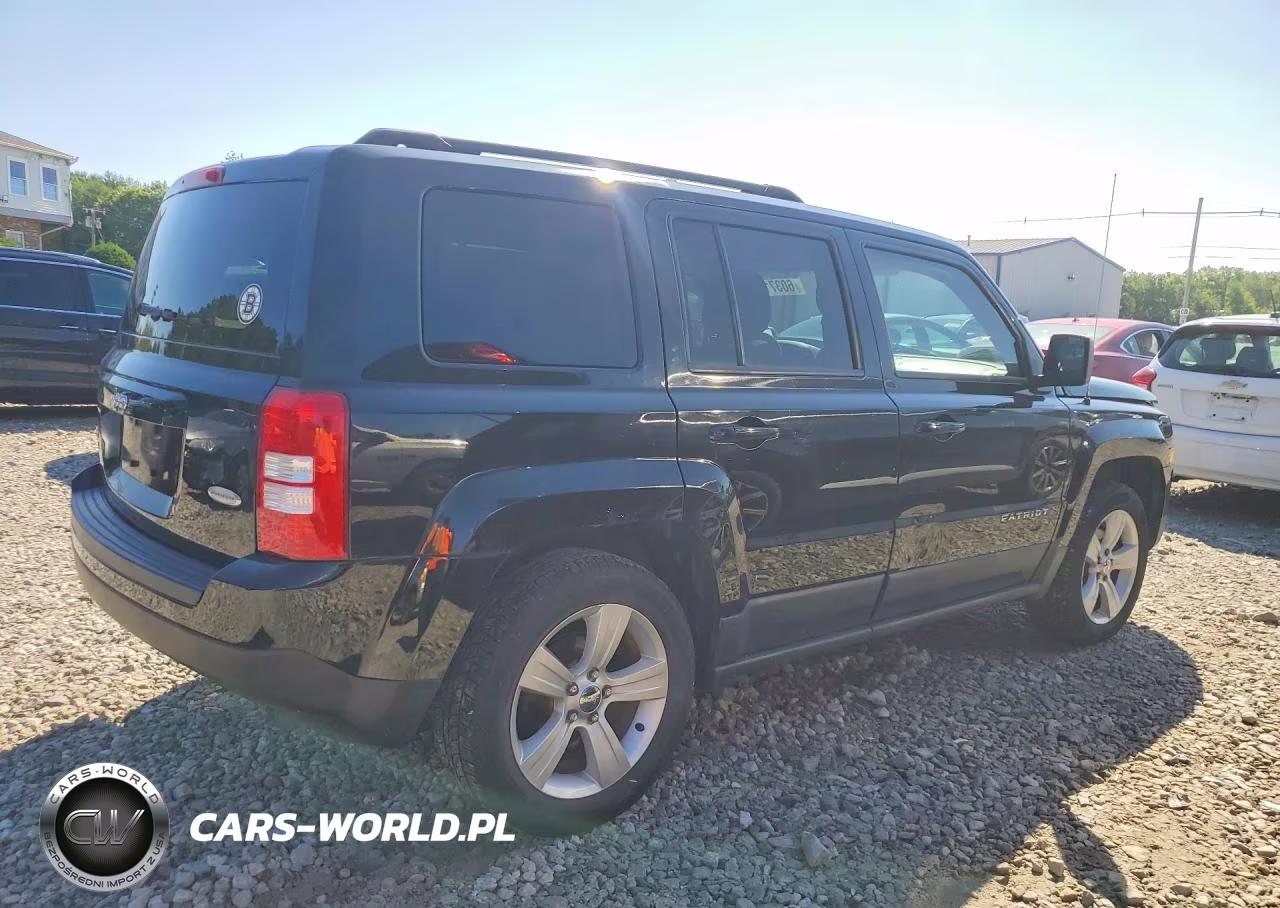 2013 Jeep Patriot Latitude VIN:1C4NJRFB7DD212571 - 3