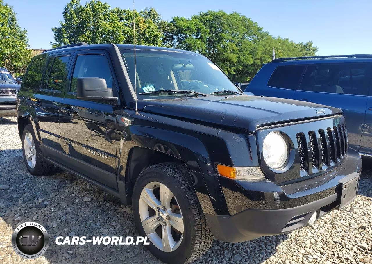 2013 Jeep Patriot Latitude VIN:1C4NJRFB7DD212571 - 4