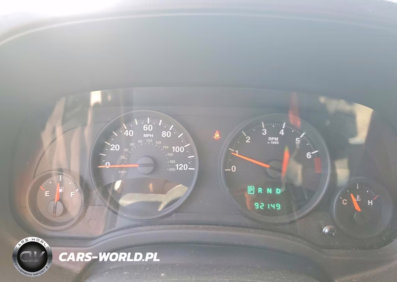 2013 Jeep Patriot Latitude VIN:1C4NJRFB7DD212571 - 9