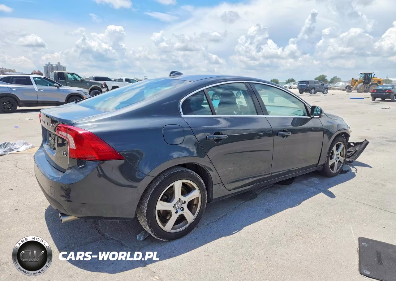 2013 Volvo S60 T5 VIN:YV1612FS8D2189142 - 3