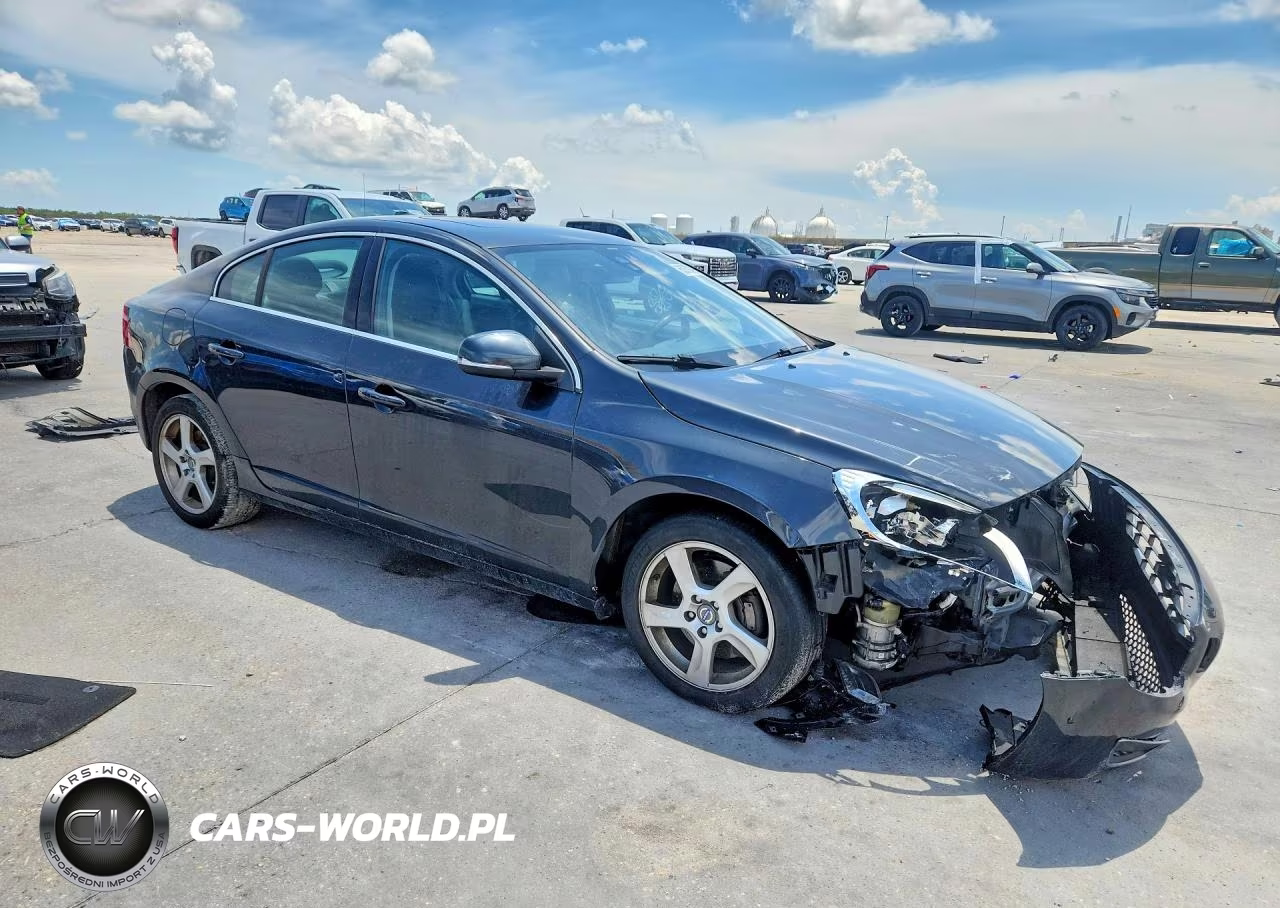 2013 Volvo S60 T5 VIN:YV1612FS8D2189142 - 4