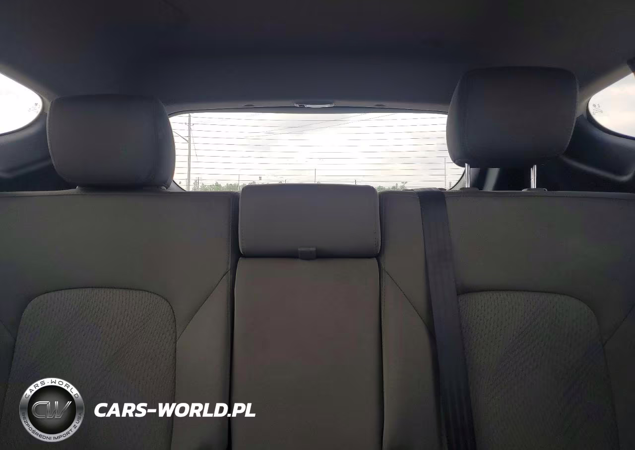 2018 Hyundai Santa Fe Sport 2.4L VIN:5NMZU3LB5JH083713 - 10
