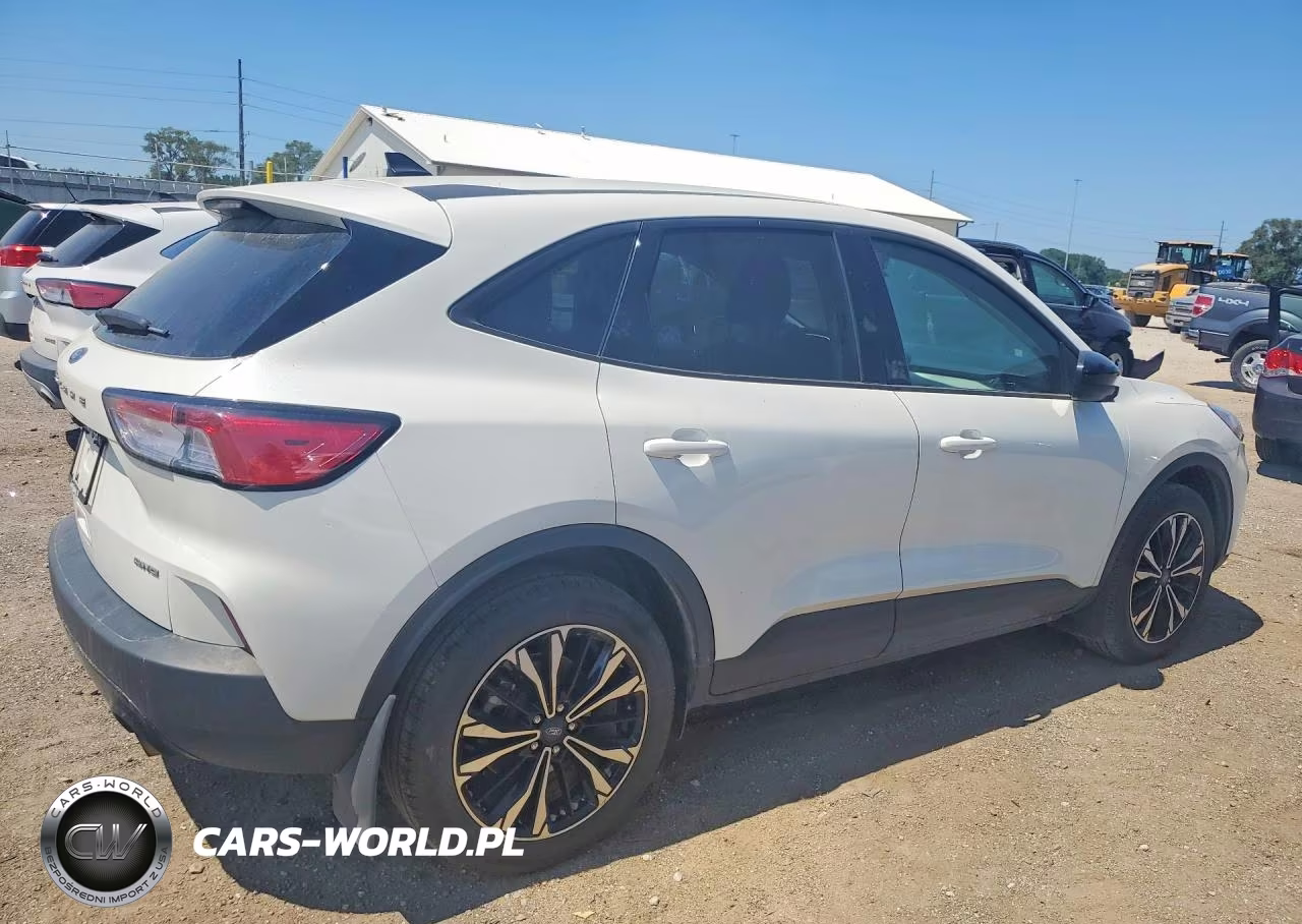 2022 Ford Escape Se VIN:1FMCU9G65NUA12110 - 3