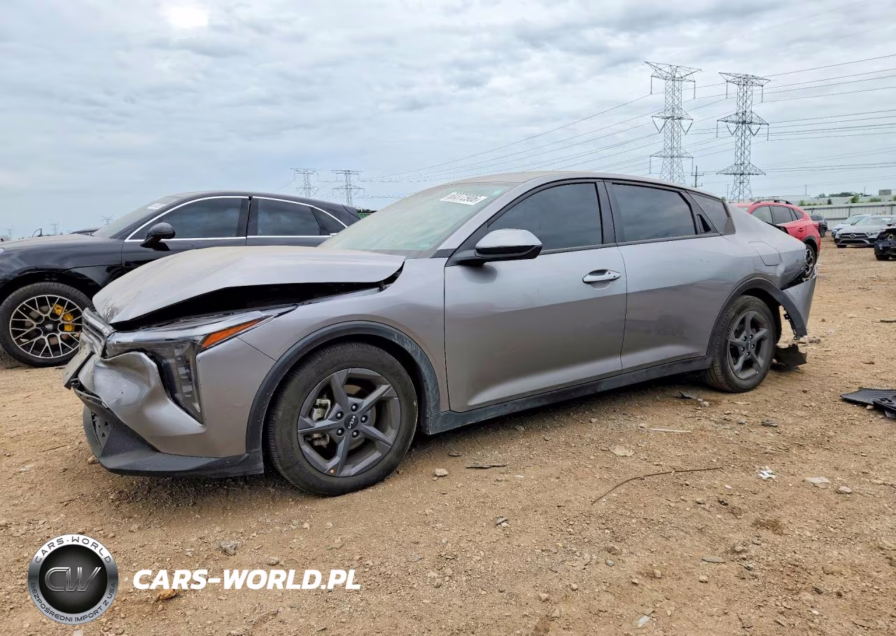 2025 Kia K4 Lxs VIN:3KPFT4DE0SE009757 - 1