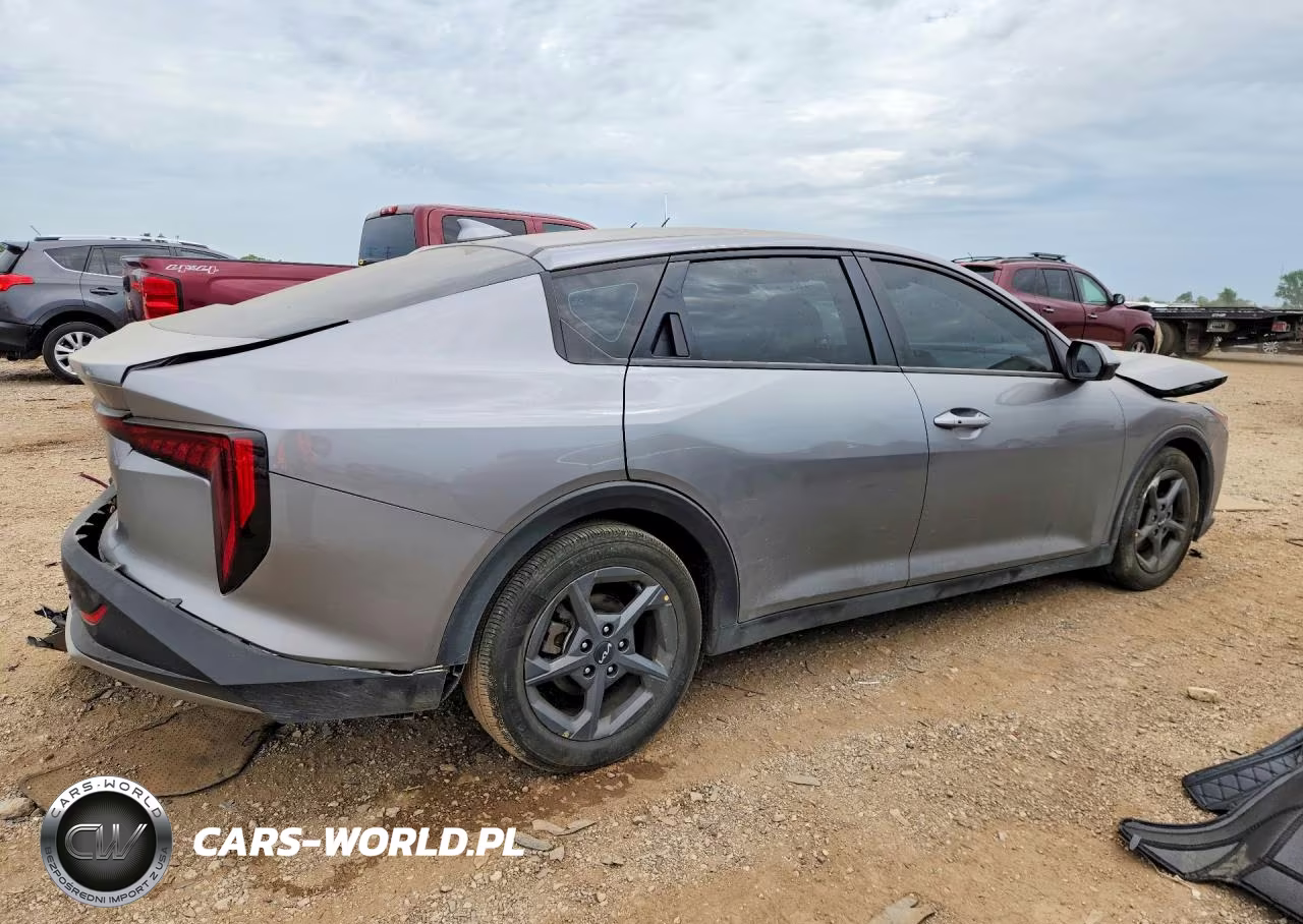 2025 Kia K4 Lxs VIN:3KPFT4DE0SE009757 - 3
