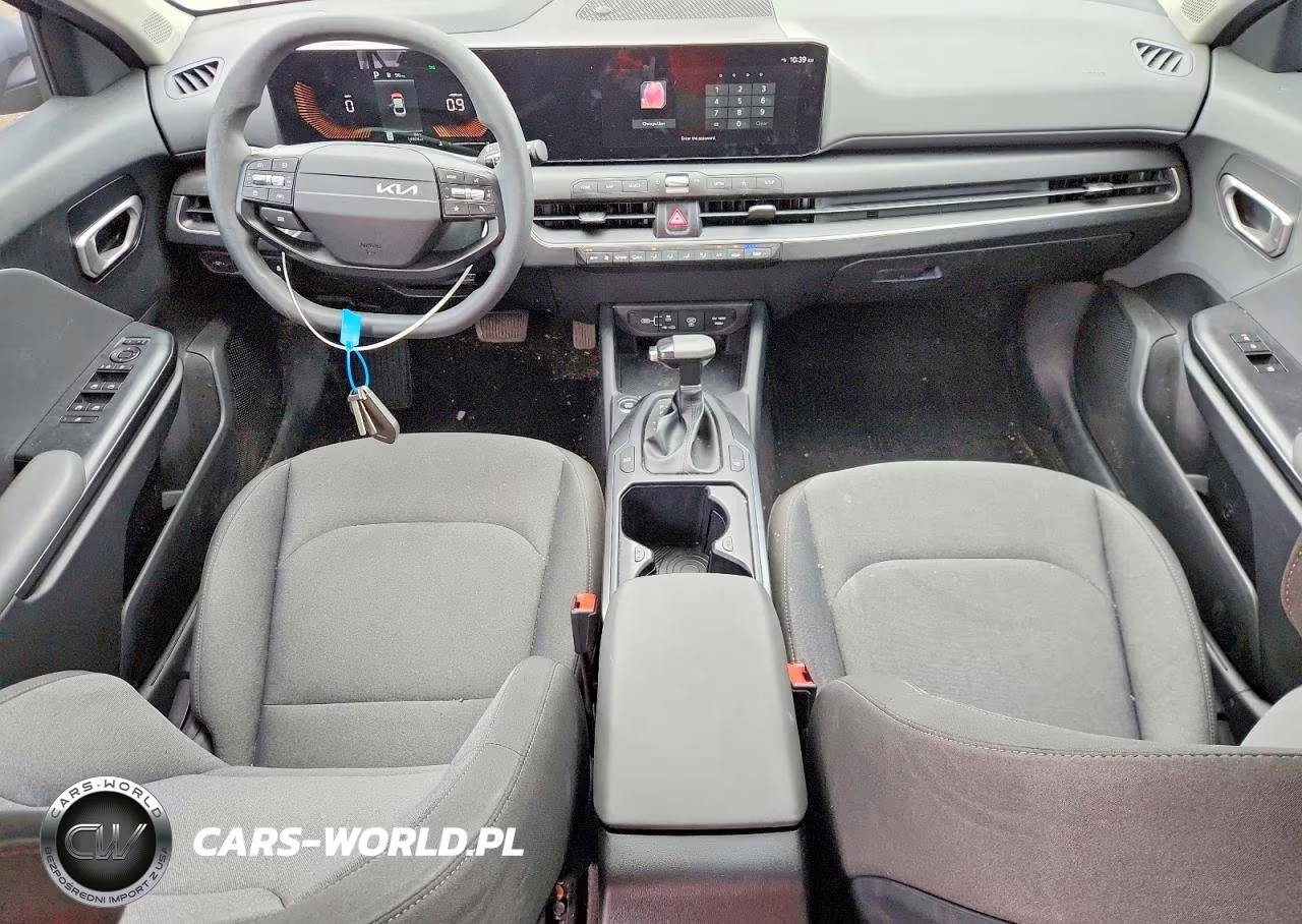 2025 Kia K4 Lxs VIN:3KPFT4DE0SE009757 - 8