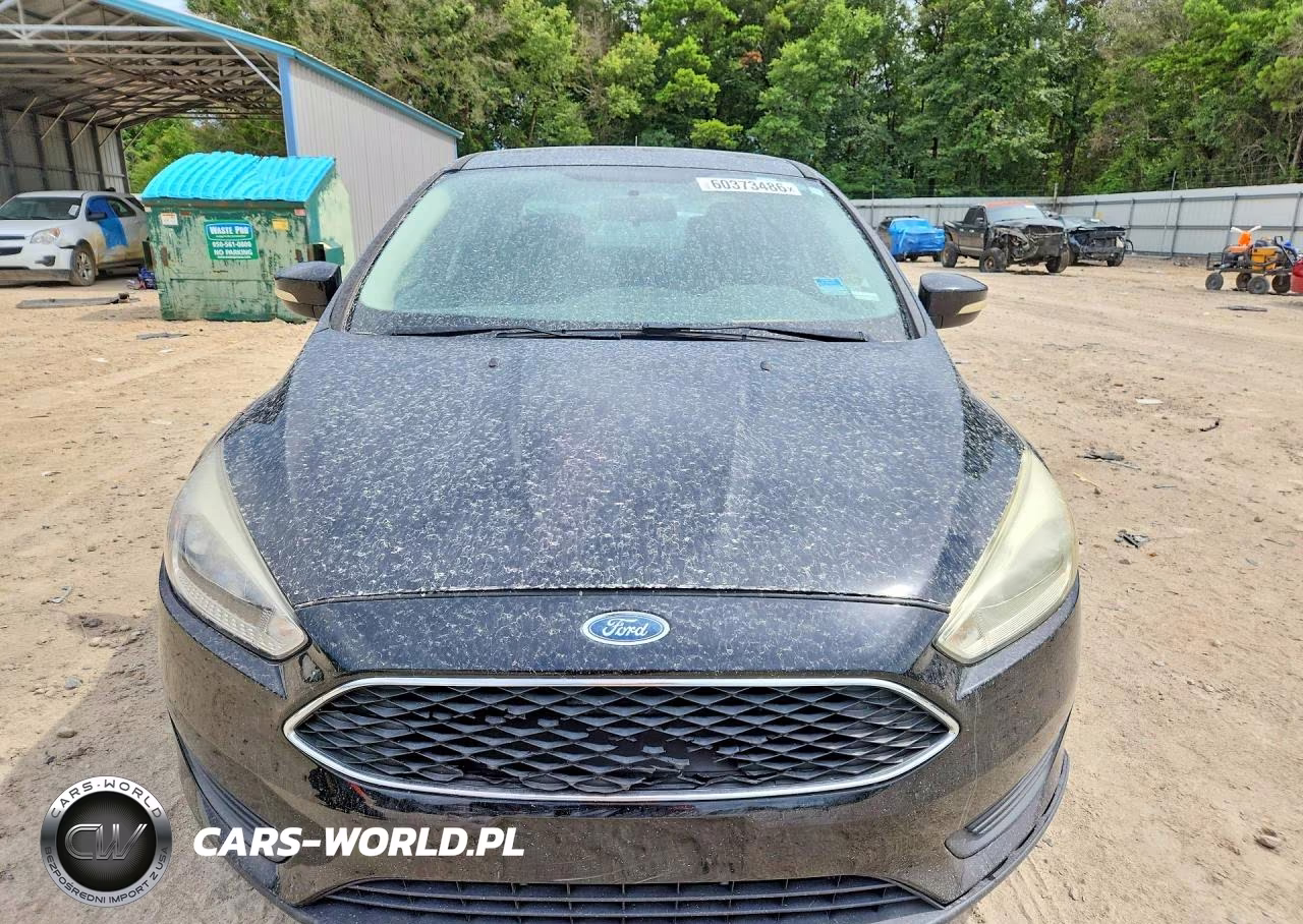 2017 Ford Focus Se VIN:1FADP3F21HL241878 - 5