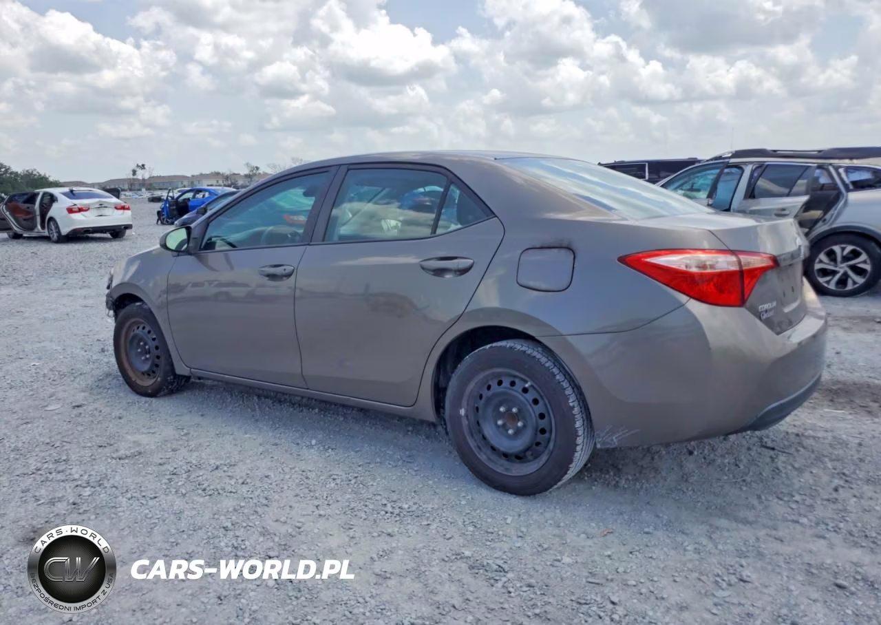 2018 Toyota Corolla Le VIN:2T1BURHE9JC986640 - 2