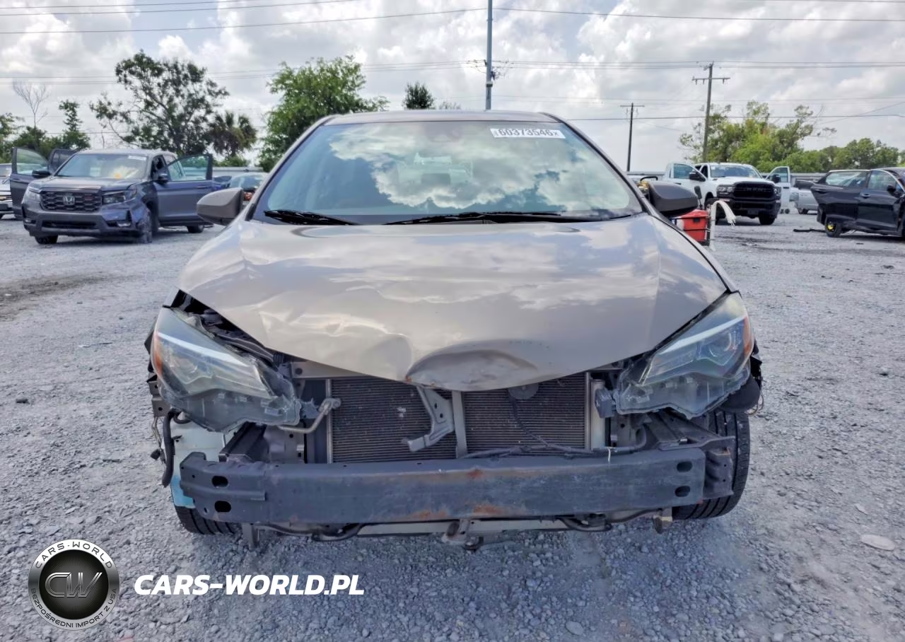 2018 Toyota Corolla Le VIN:2T1BURHE9JC986640 - 5