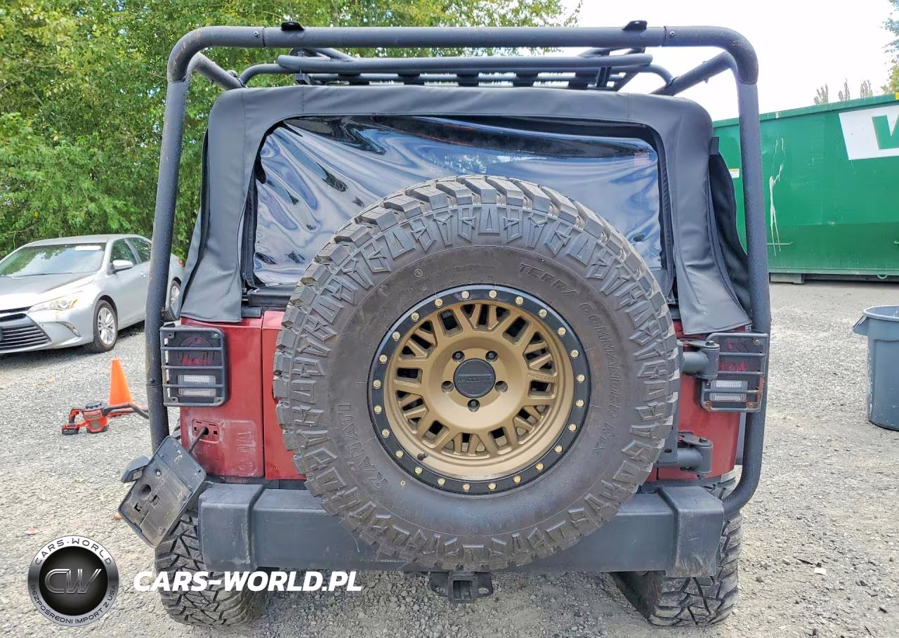 2010 Jeep Wrangler Sport VIN:1J4GA2D10AL103830 - 6