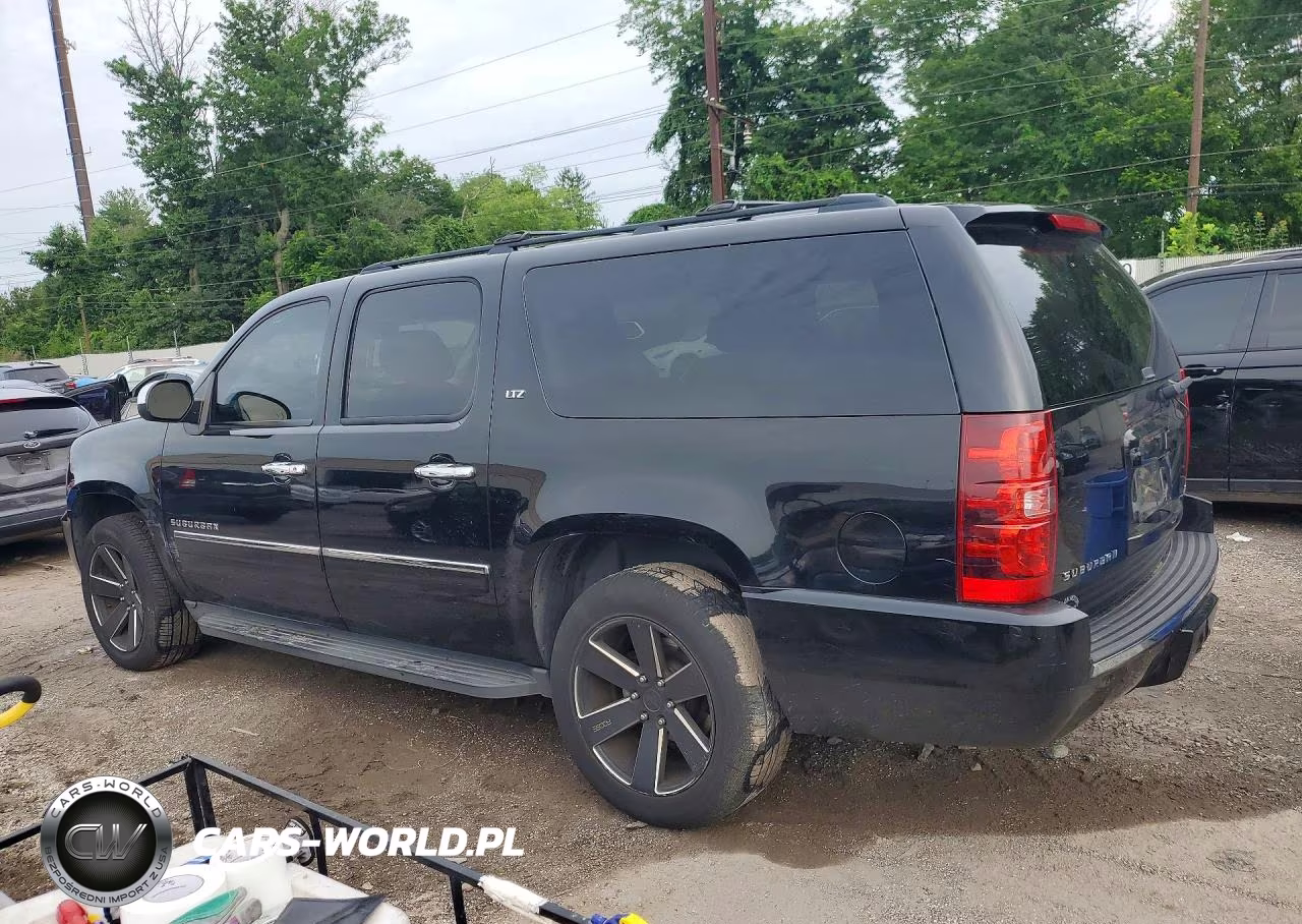 2010 Chevrolet Suburban K1500 Ltz VIN:1GNUKKE3XAR181736 - 2