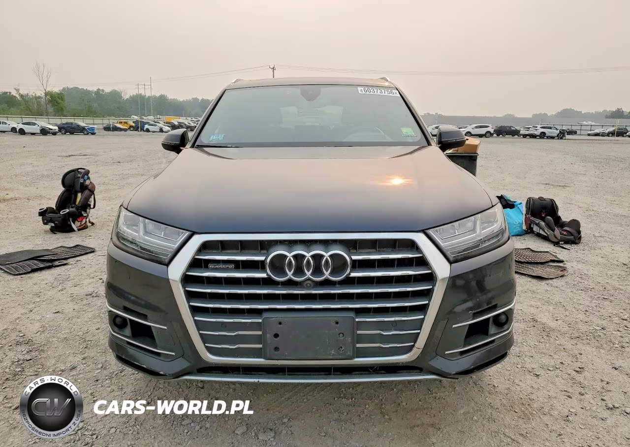 2017 Audi Q7 Prestige VIN:WA1VAAF74HD029304 - 5