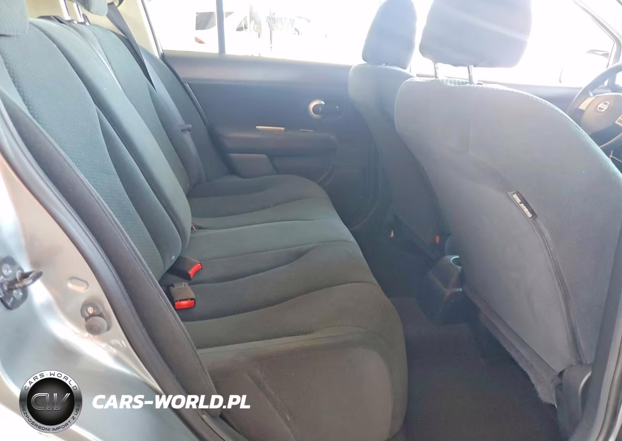 2010 Nissan Versa 1.8 S VIN:3N1BC1CP5AL415904 - 10