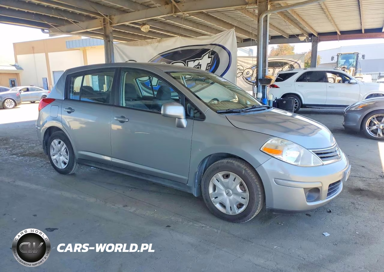 2010 Nissan Versa 1.8 S VIN:3N1BC1CP5AL415904 - 4