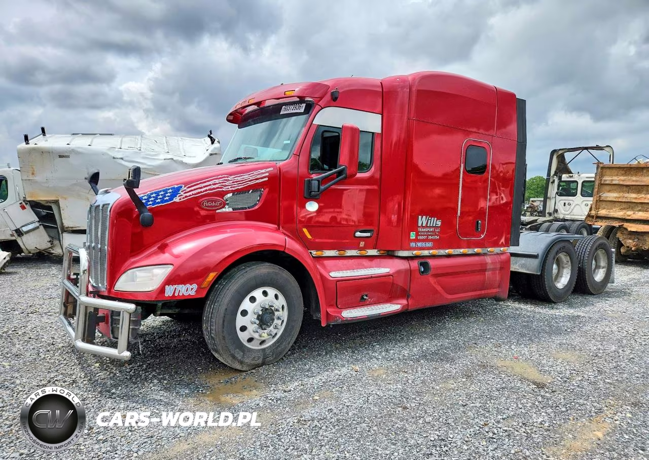 2017 Peterbilt 579 Semi Truck VIN:1XPBDP9X2HD363683 - 1