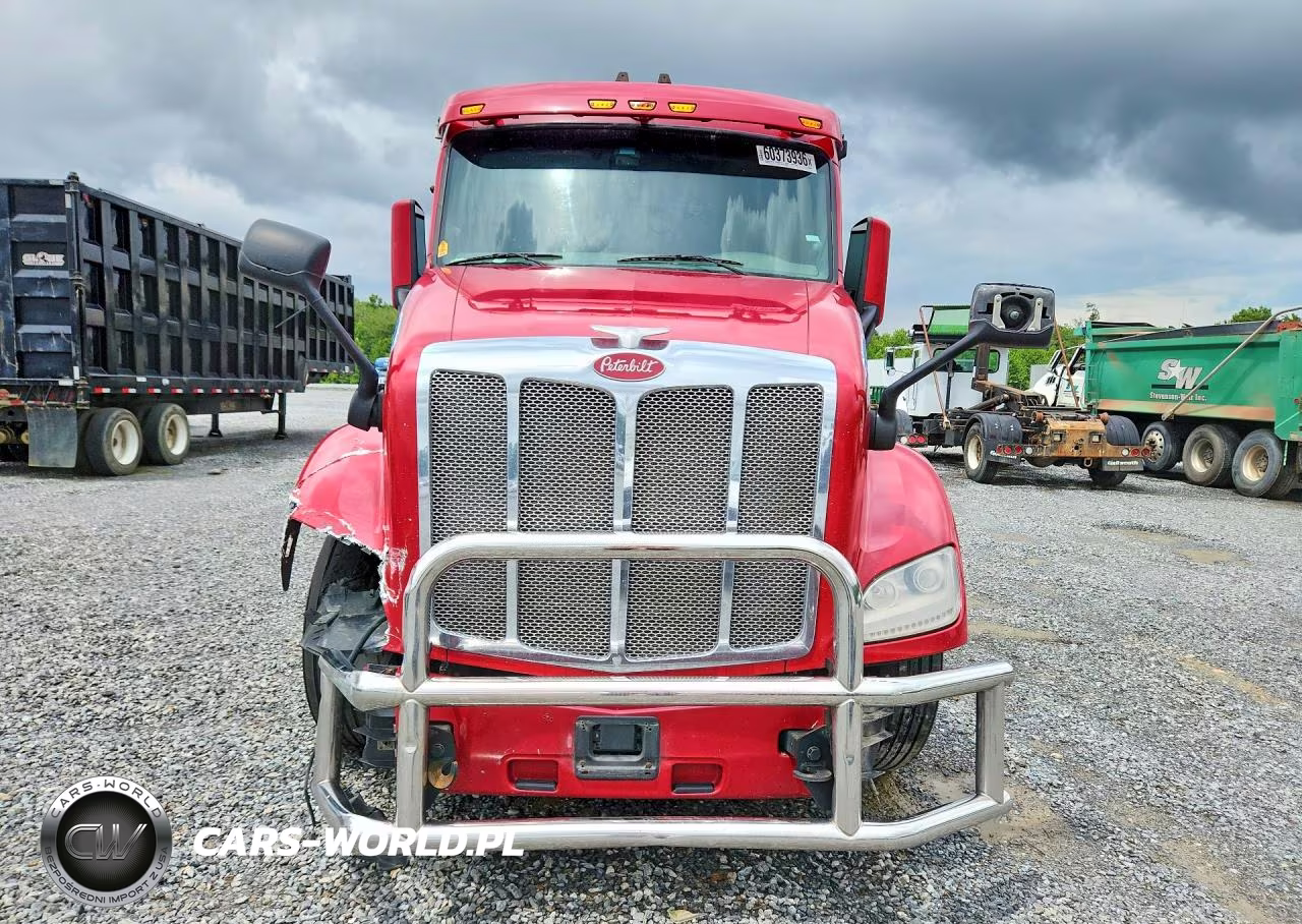 2017 Peterbilt 579 Semi Truck VIN:1XPBDP9X2HD363683 - 5