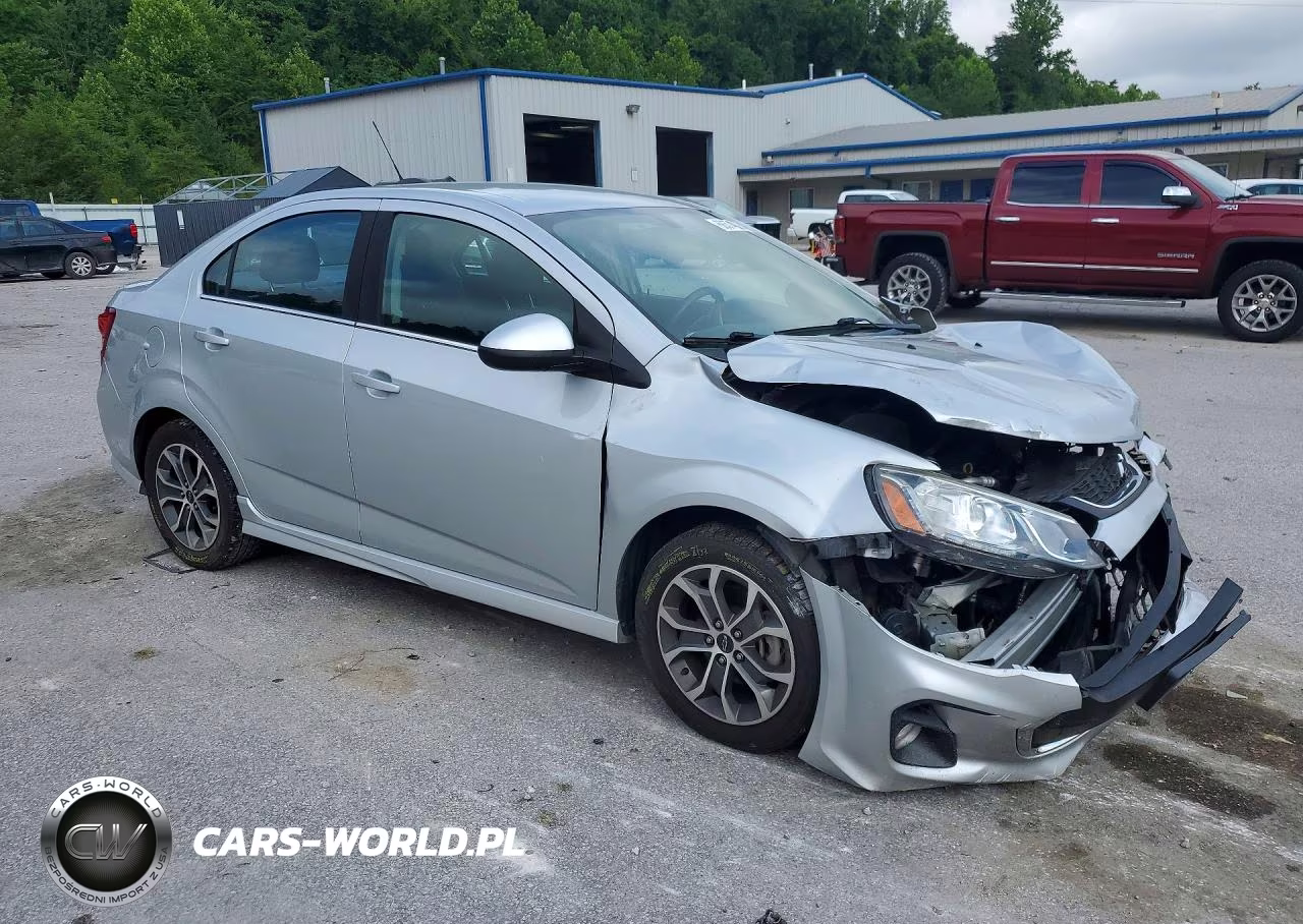 2018 Chevrolet Sonic Lt VIN:1G1JD5SH5J4119464 - 4