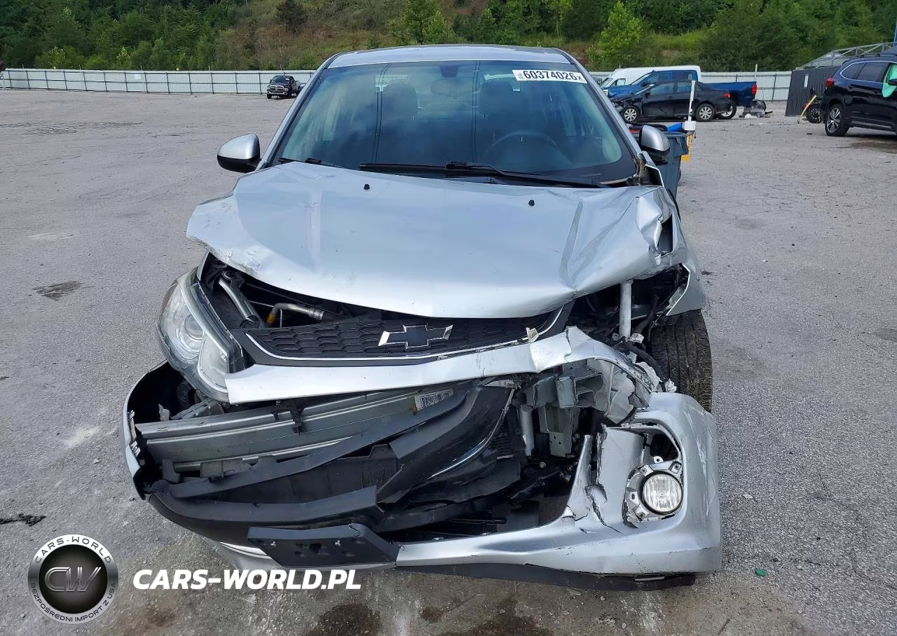2018 Chevrolet Sonic Lt VIN:1G1JD5SH5J4119464 - 5