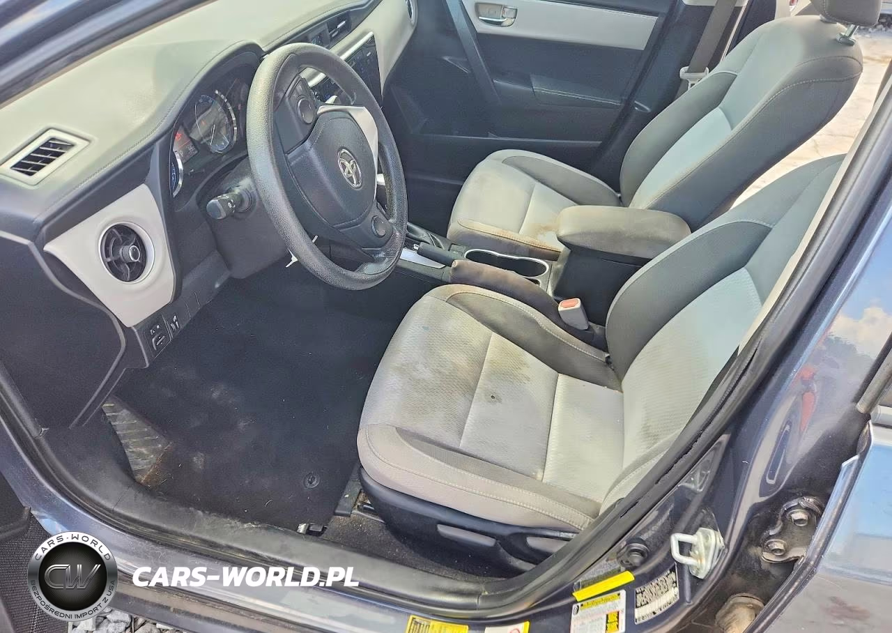 2017 Toyota Corolla Le VIN:5YFBURHEXHP594874 - 7